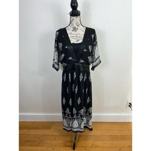 Dressbarn Black and white Kamono style Boho short sleeve Maxi dress